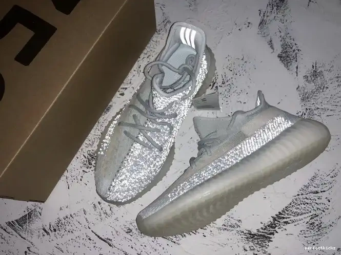 Cloud Yeezy Boost Reflective Adidas White 350 V2 FW5317 0701